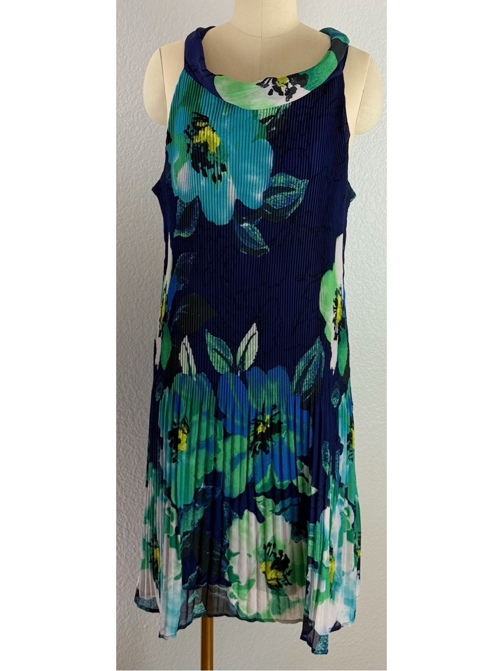 J Howard Navy-Multi Floral Print Accordion Pleat Shift Halter Dress size 18